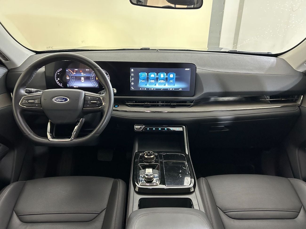 Ford Territory Trend TER2124 / FREE Insurance + Registration / AL TAYER MOTORS / AL QOUZ SHOWROOM