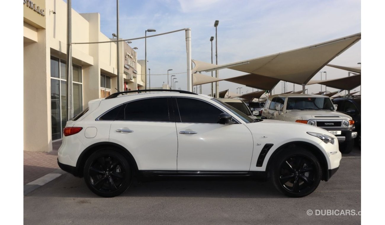 Infiniti QX70 Sport Luxury Infiniti QX70s 2016 GCC