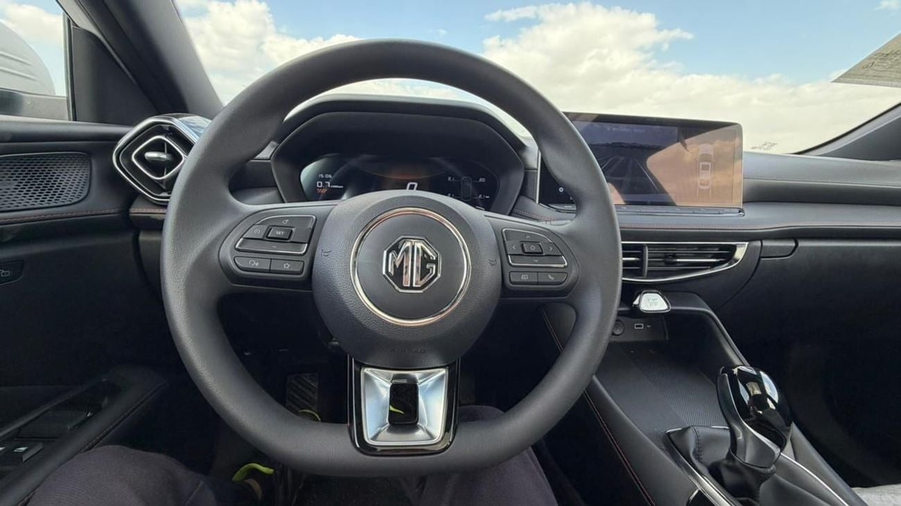 MG 5 DEL MG 5 LUXURY EDITION 1.5L 360 camera &sunroof A/T 2025