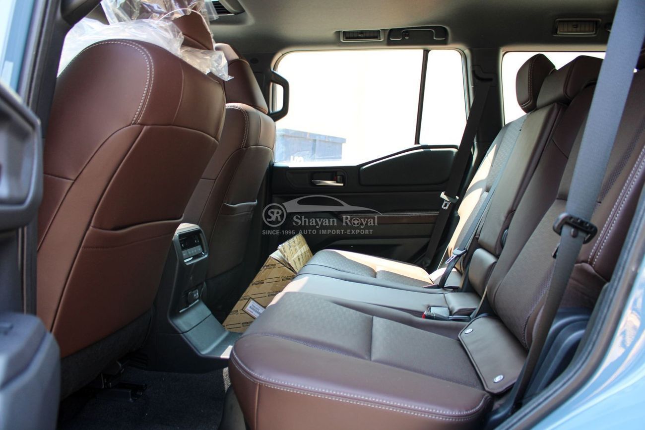 تويوتا برادو LHD 2.8L DSL ADVENTURE-V SPL 4WD AT 7-SEATS 2025MY