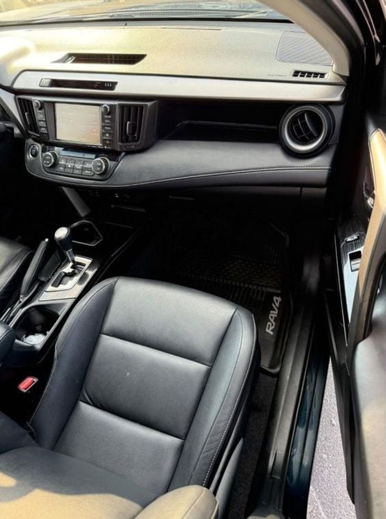 تويوتا راف ٤ Limited Full Option