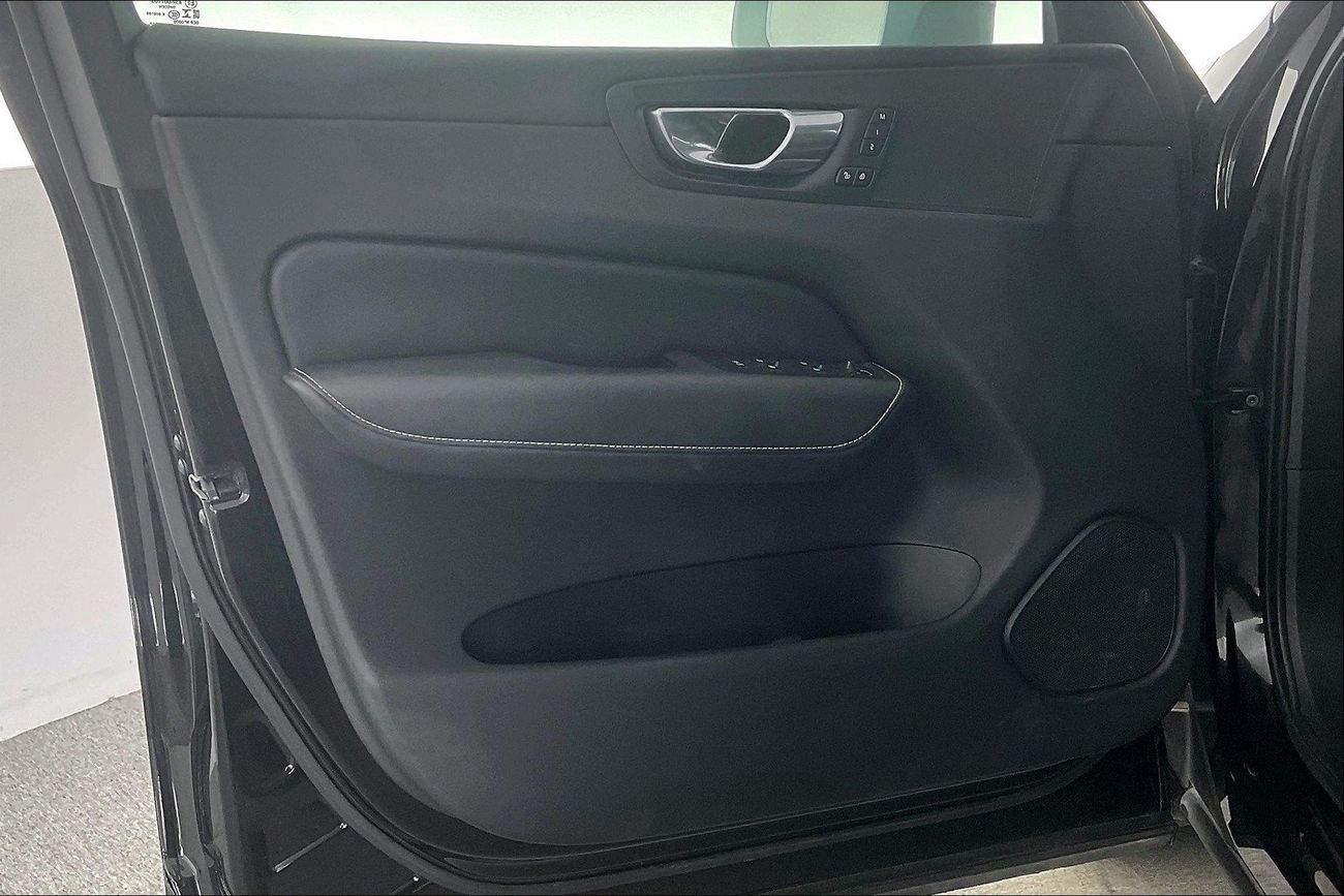 Volvo XC60 T5 R Design | Guaranteed Warranty | 0 Down Payment