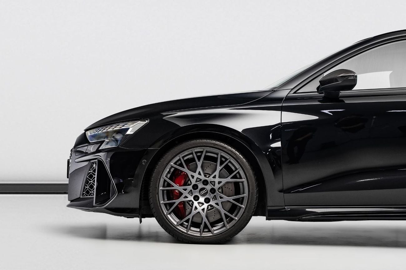 أودي RS3 STD BUY NOW, PAY 2027 | THE BLACKLINE STANDARD | 2030 Audi Warranty & Service Contract, GCC, Low KM'