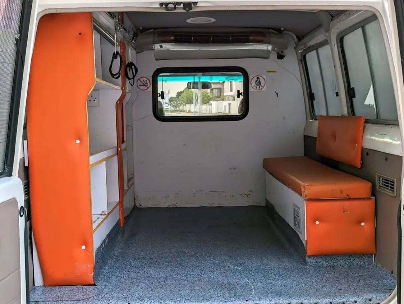 تويوتا لاند كروزر 70 LAND CRUISER LC78 AMBULANCE GCC IN EXCELLENT CONDITION