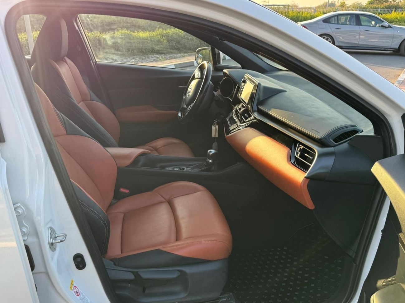 Toyota CHR VX 1.8L (100 HP) TOYOTA CHR VXR 1.8L | FULL OPTION