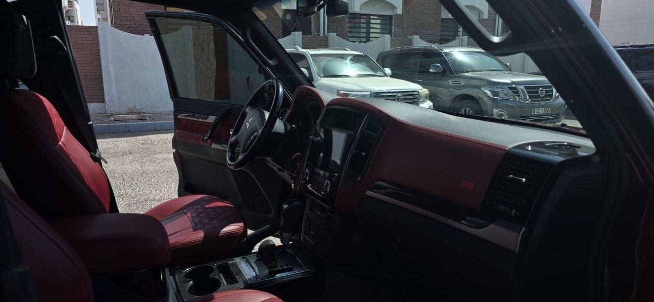 Mitsubishi Pajero GLS H/L SIGNATURE EDI