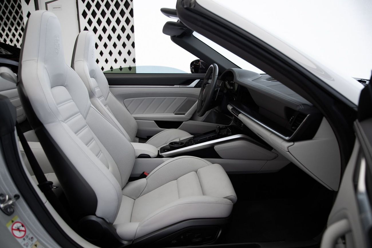 Porsche 911 WARRANTY JAN 2025