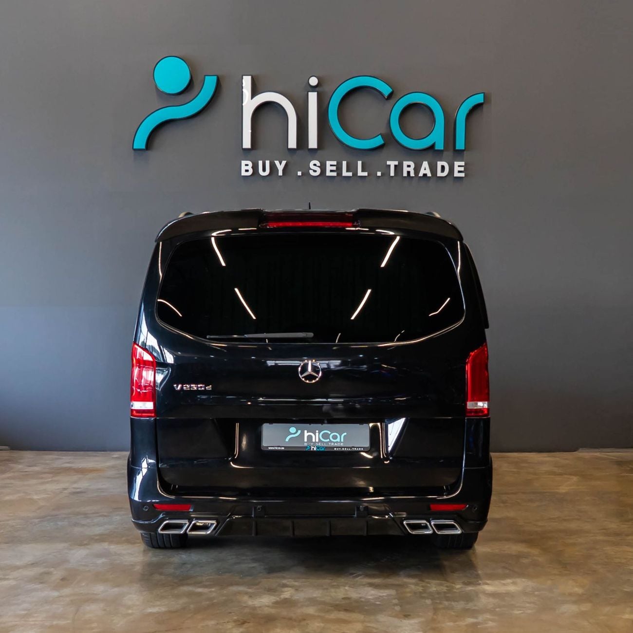 Mercedes Benz V 250 AED 2,682 P.M • 0% Downpayment • Mercedes-Benz V 250d Exclusive • 1 Year Warranty