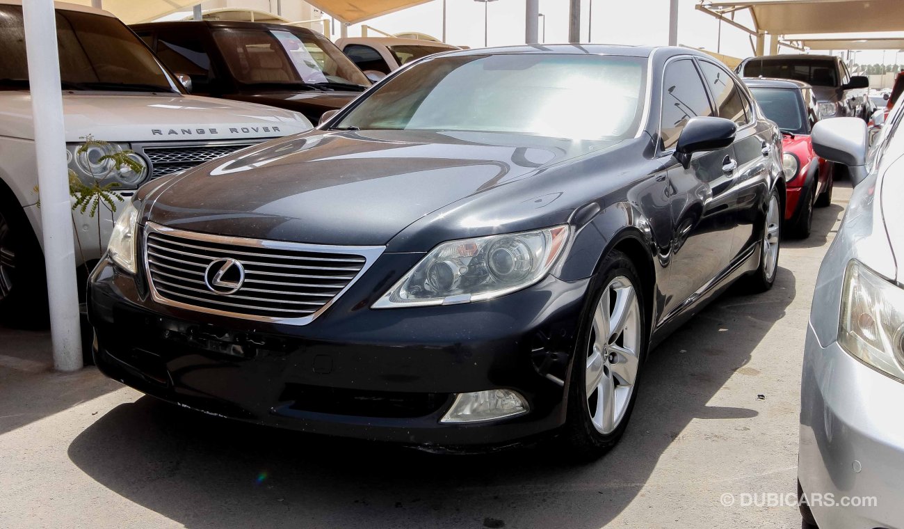 Lexus LS460