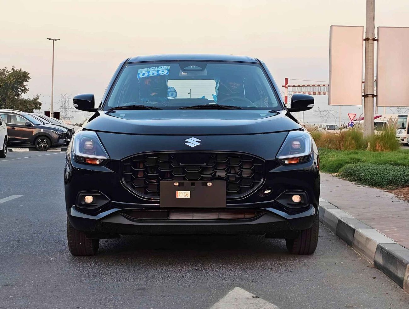 Suzuki Swift GLX, 1.2L / RADAR / GCC SPECS / HIGH OPTION (CODE # GLX)