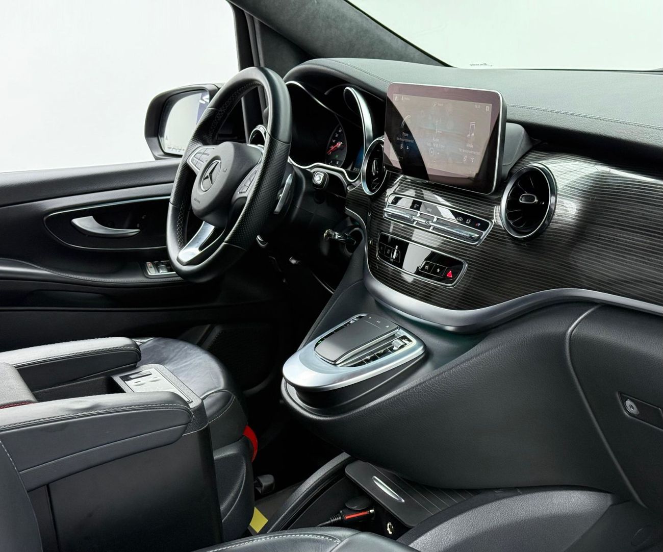 Mercedes-Benz V 250 Std 2.1L 2021 Mercedes-Benz V250,1 Year Unlimited KM  Warranty, Full Service History, GCC