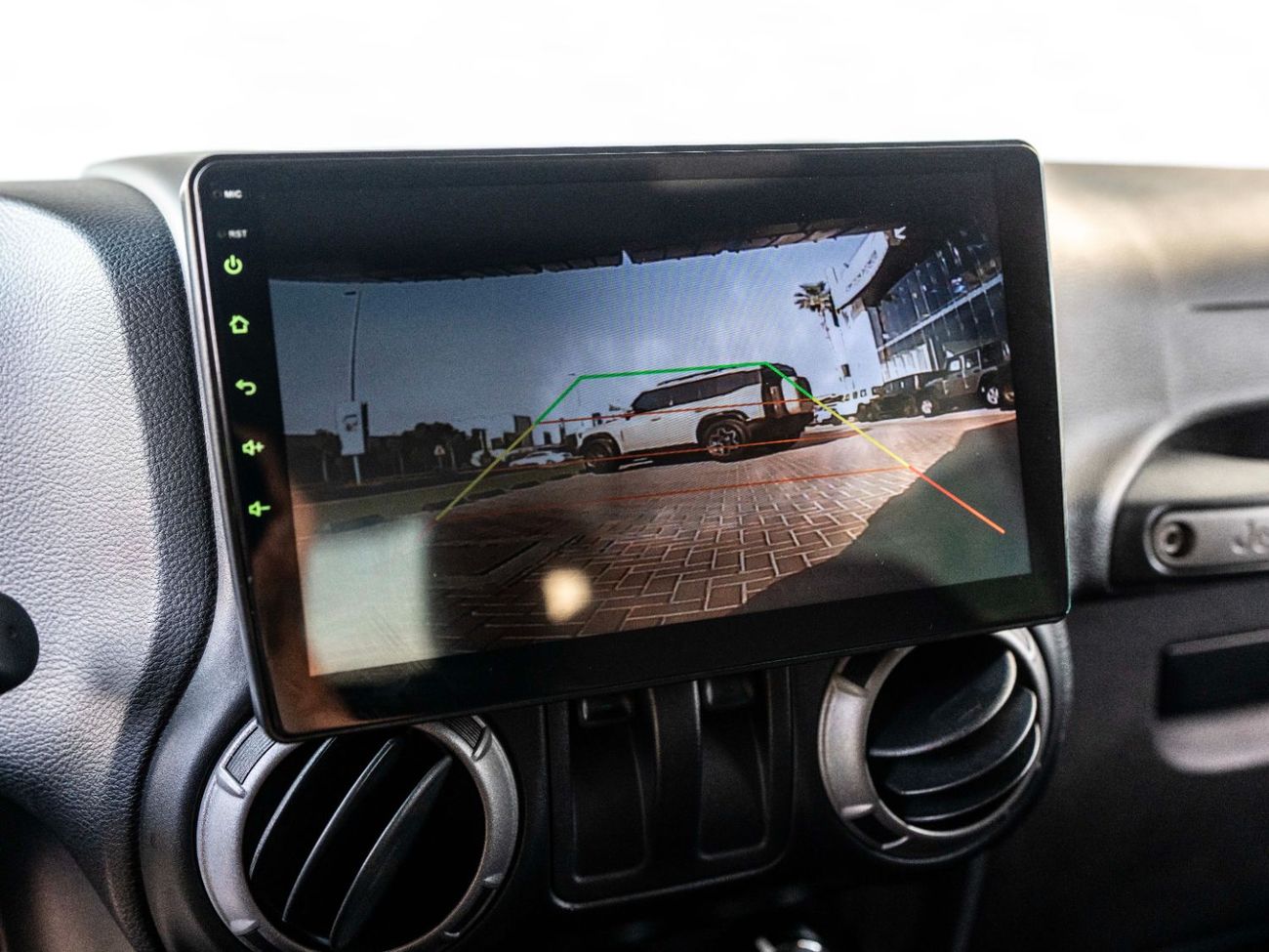 Jeep Wrangler Sport 3.6L A/T (5 Seater)