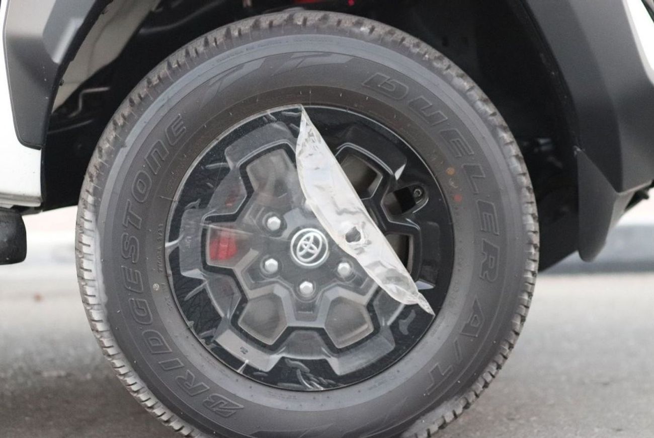 Toyota Hilux GR 4.0, KEYLESS ENTRY, PUSH START, MONITOR, 360 CAMERA, ALLOY WHEELS, MODEL 2025 FOR EXPORT