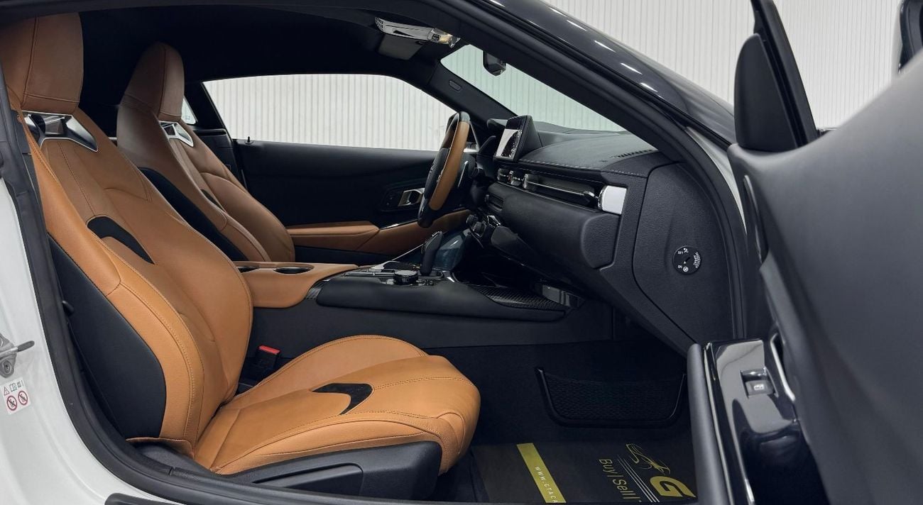 تويوتا سوبرا GR 3.0L A/T 2023 Toyota Supra GR, 2026 Toyota Warranty, Toyota Service Pack, Carbon Fiber Package, L