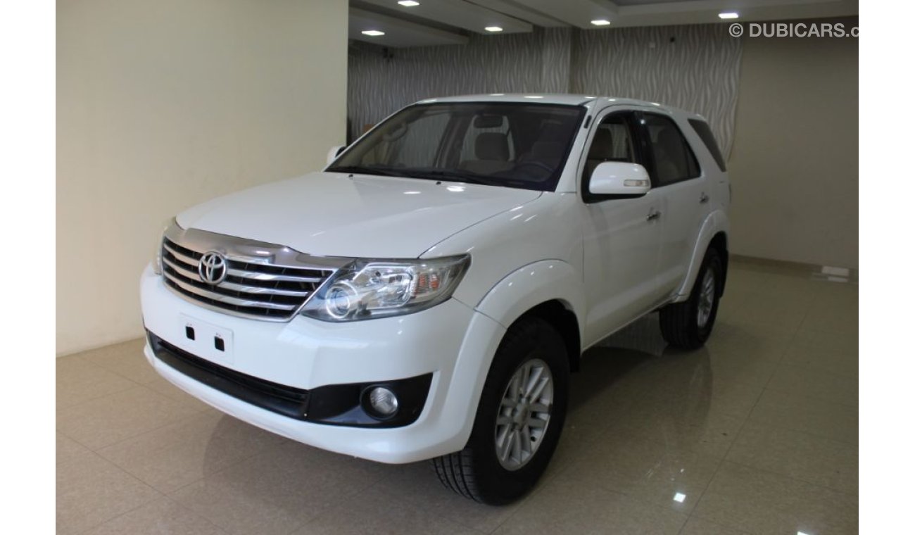 Toyota Fortuner Toyota fortuner 2014 GCC Specefecation