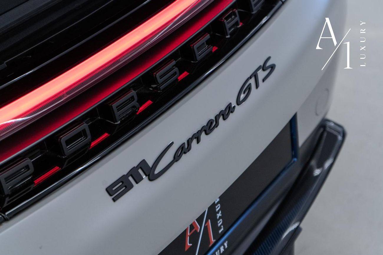 بورش 911 Carrera GTS 3.6L (532 HP) Cabriolet 2025 Porsche 992.2, 2 Years Warranty, Sport Chrono Package, Very