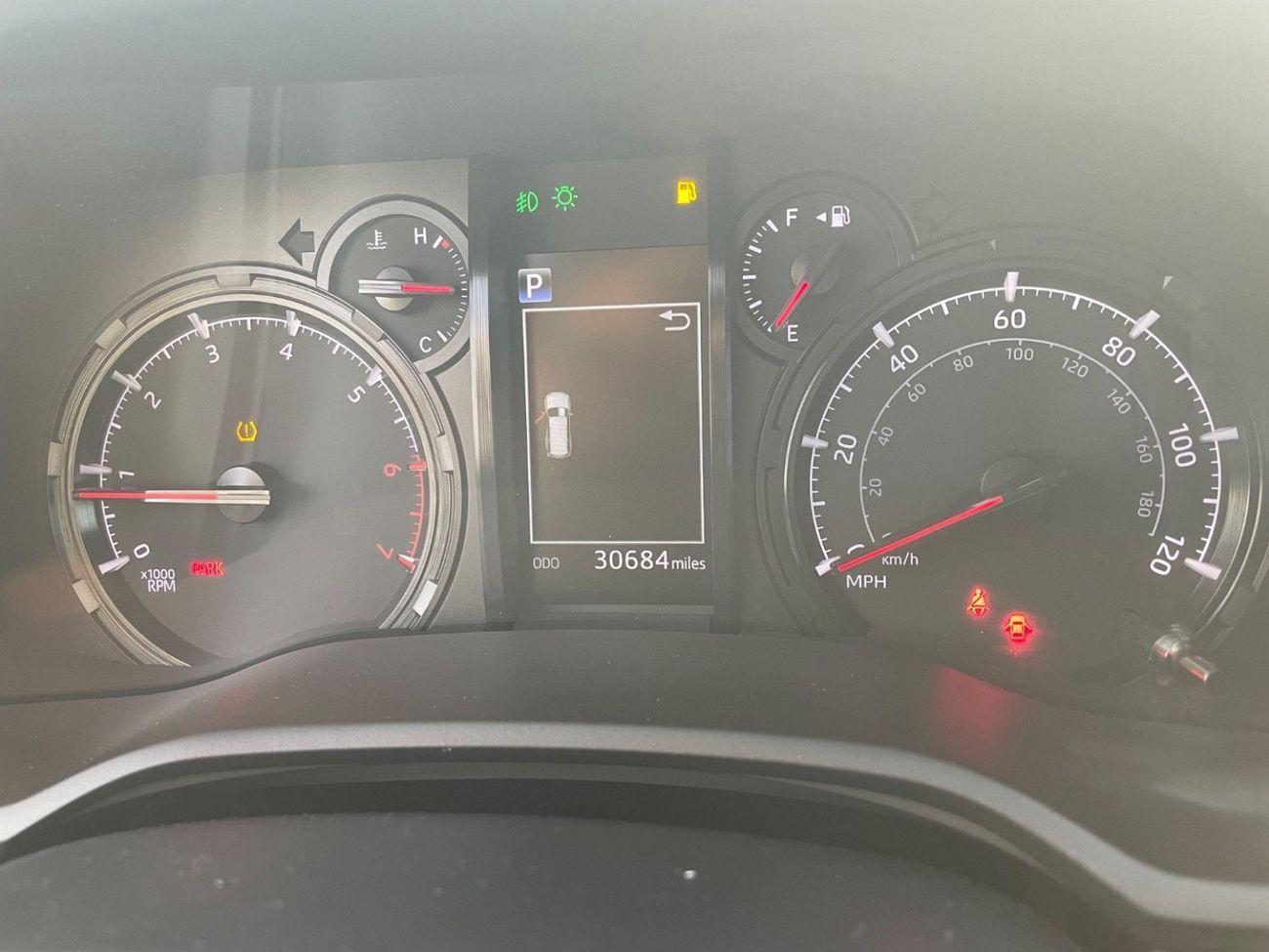 تويوتا Runner4 2021 Toyota 4Runner SR5 – 4x4 AWD – Clean Powerful – Excellent Condition