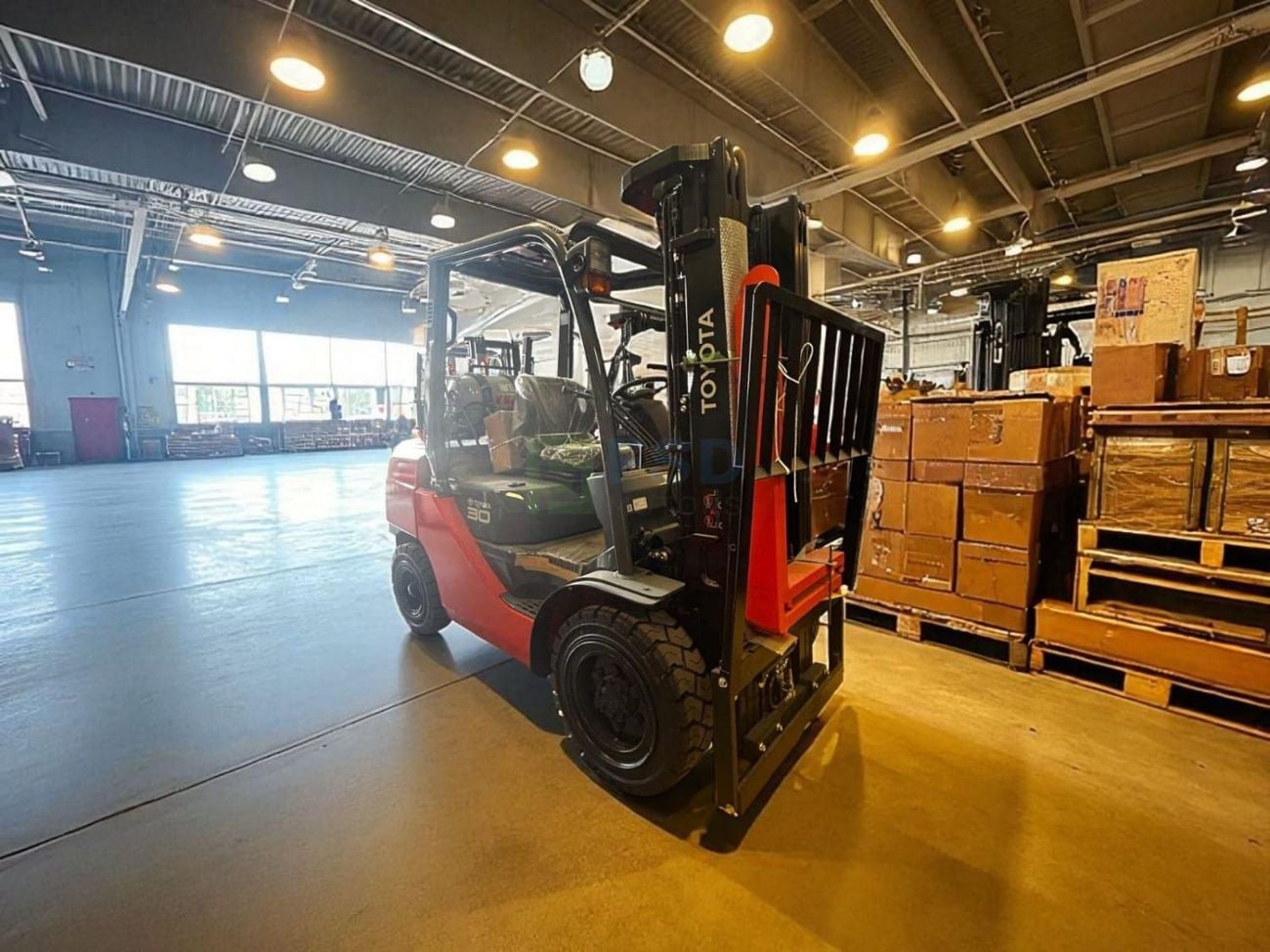 تويوتا فورك ليفت TOYOTA 3- TON 3 STAGE GASOLINE/LPG FORKLIFT TRUCK MODEL 32- (Export only)