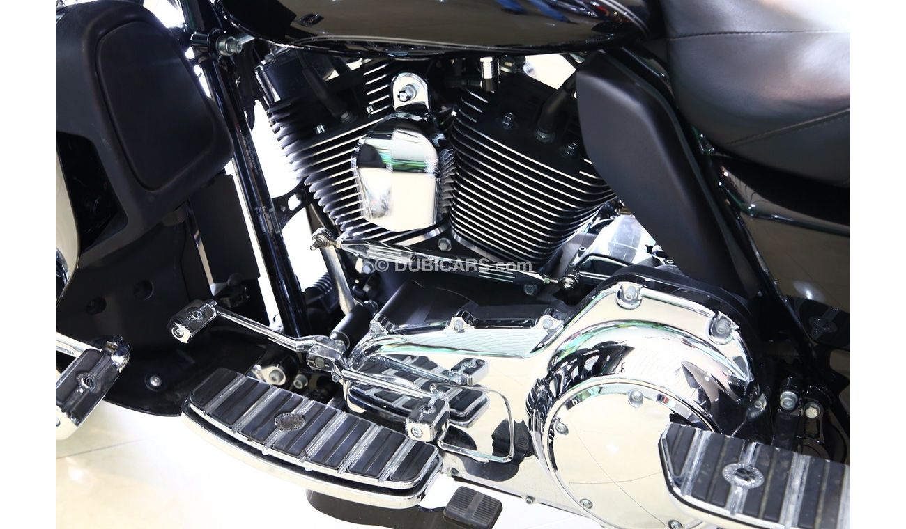 هارلي ديفيدسون تري جلايد