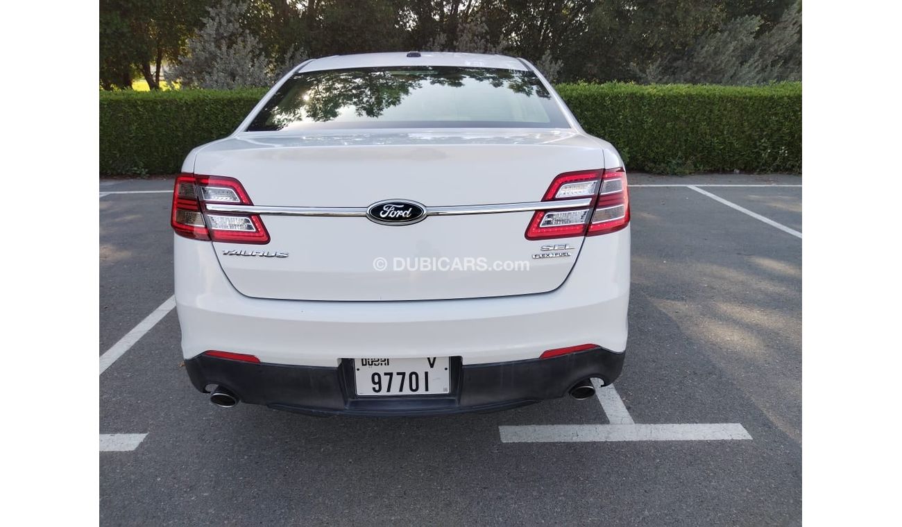 فورد توروس SEL