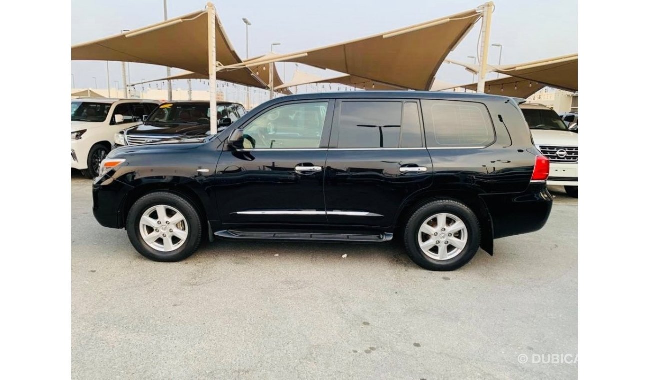 Lexus LX570