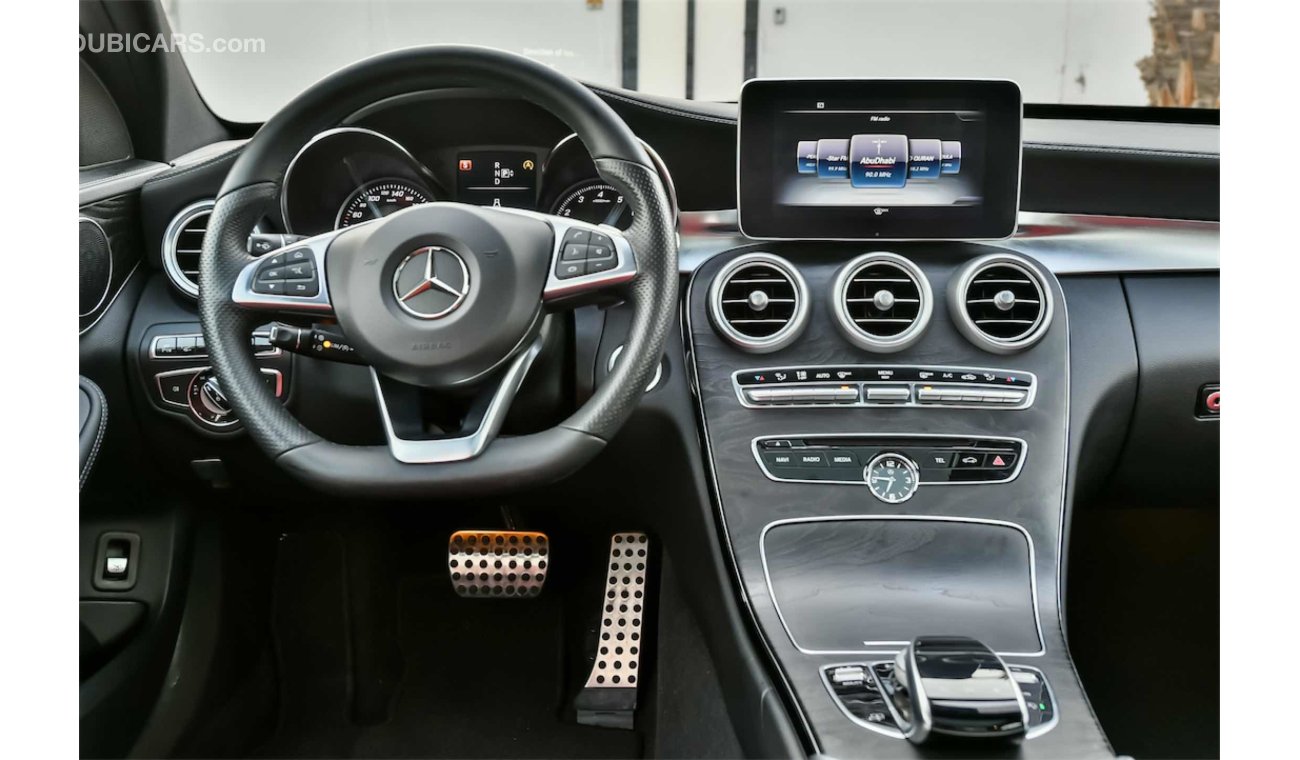 مرسيدس بنز C 250 AMG - Only AED 2,330 Per Month - 0% DP