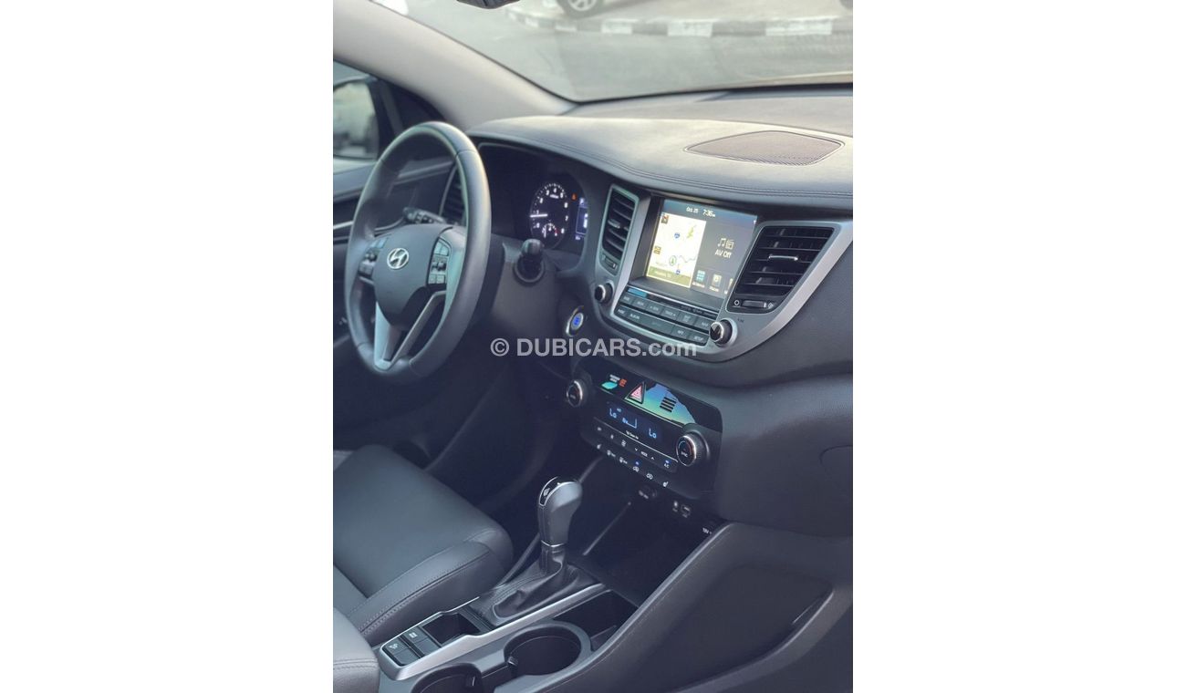 Hyundai Tucson 2017 Hyundai Tucson GDi 2.4L Sports / EXPORT ONLY