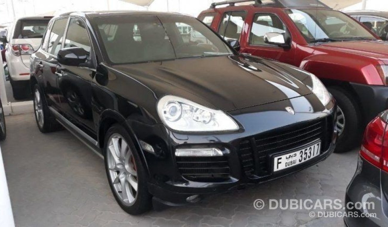 Porsche Cayenne Turbo 2009 Gulf Specs Full options V8 Turbo