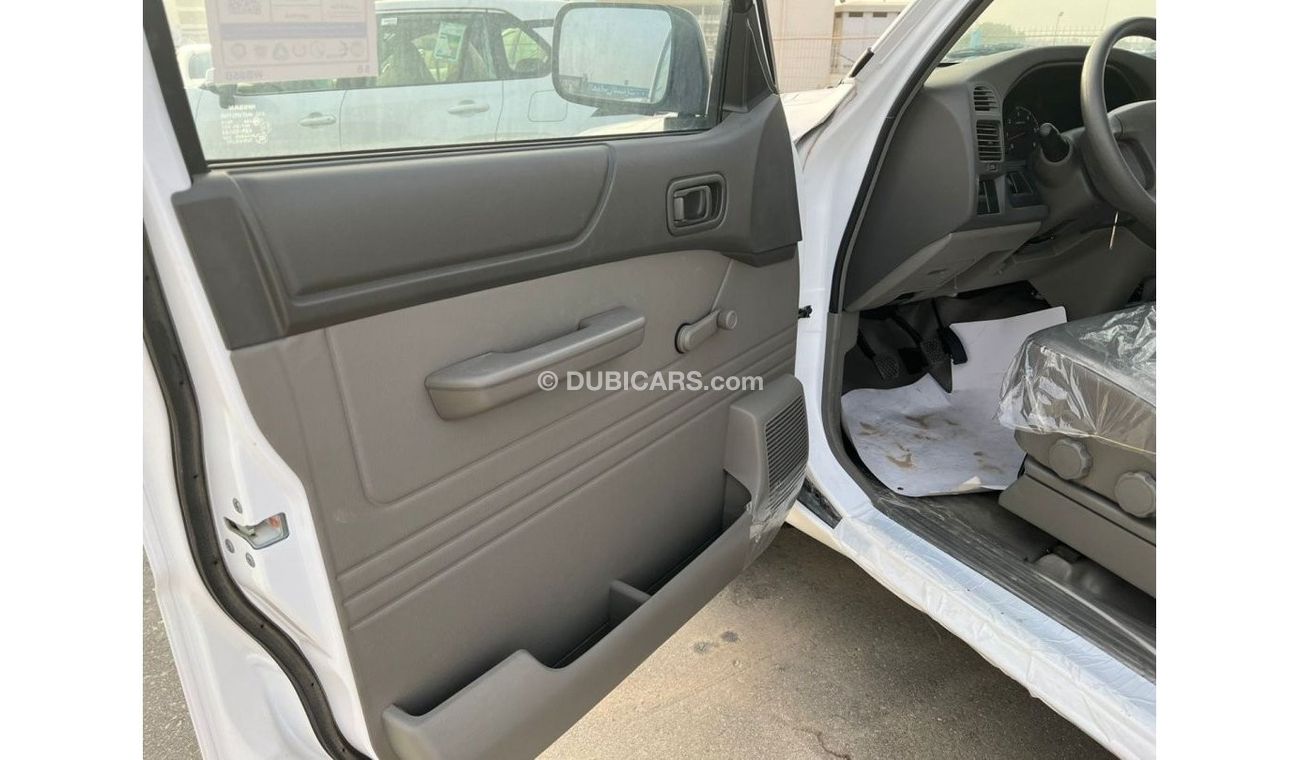 Nissan Patrol Pickup 4.8L 4X4 S/C BSC M/T PTR