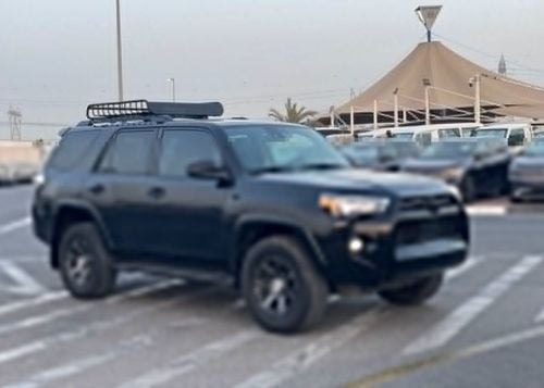 تويوتا Runner4 2021 Toyota 4Runner SR5 Premium 4x4 -4.0L V6 /