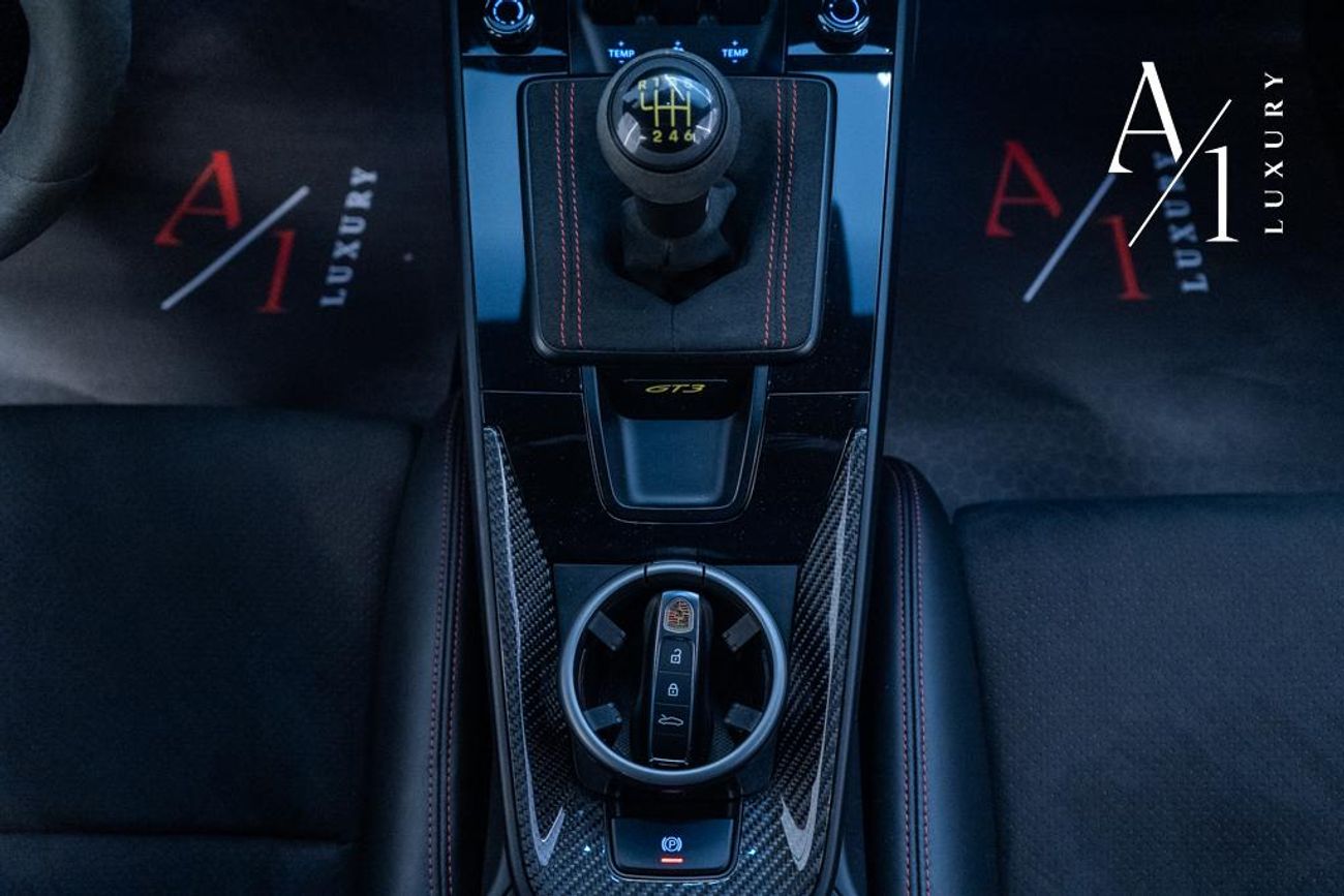 Porsche 911 GT3 4.0L 2022 Porsche 911 GT3, Warranty, Carbon Fiber Package, Sport Chrono Package, Manual Transmis