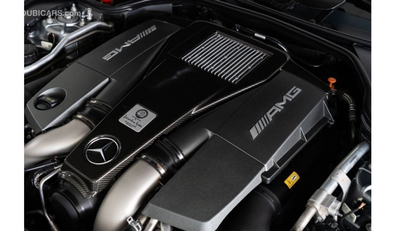 مرسيدس بنز SL 63 AMG Std 2014 Mercedes Sl 63 AMG / AMG Performance Package