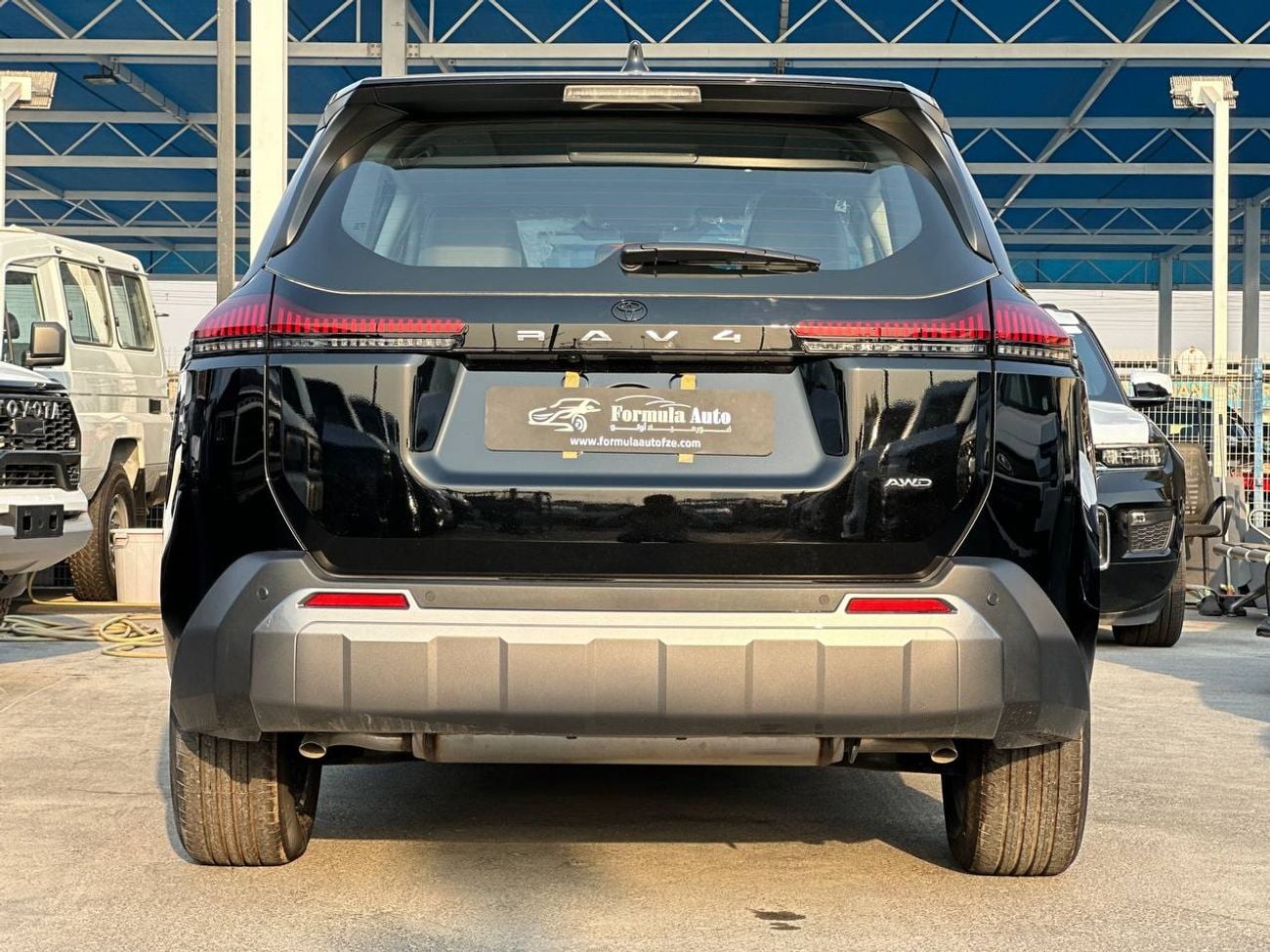 تويوتا راف ٤ XLE توب إيديشن 2.0 لتر دفع رباعي PTR أوتوماتيك // 2026 // خيارات عالية مع كاميرا 360 درجة، بانورامية، را