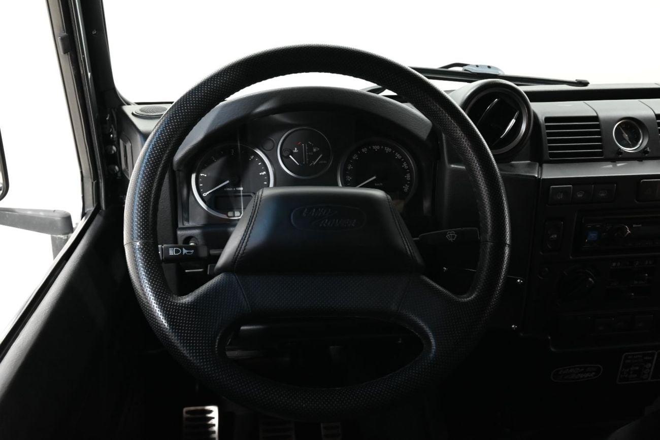 Land Rover Defender 110 2016 Land Rover Defender 110 HSE, Service History, Excellent Condition, Clean title