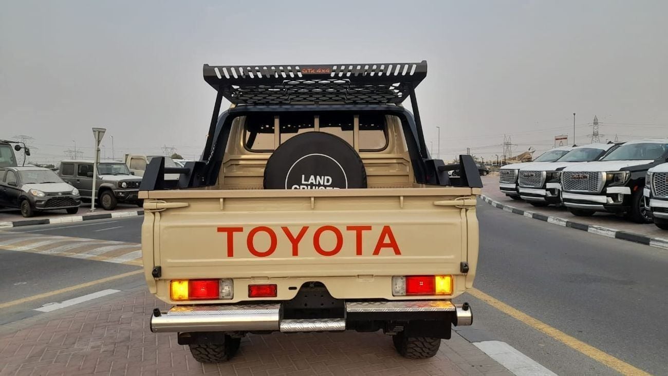 Toyota Land Cruiser Pick Up Right-Hand drive 4.5 V8 1VD diesel manual low kms facelifted