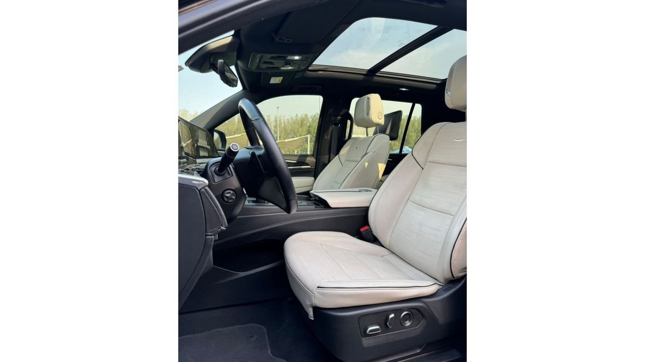 Cadillac Escalade Sport Platinum CADILLAC ESCALADE PLATINUM 600 GCC FULL OPTION PERFECT CONDITION UNDER WARRANTY FULL