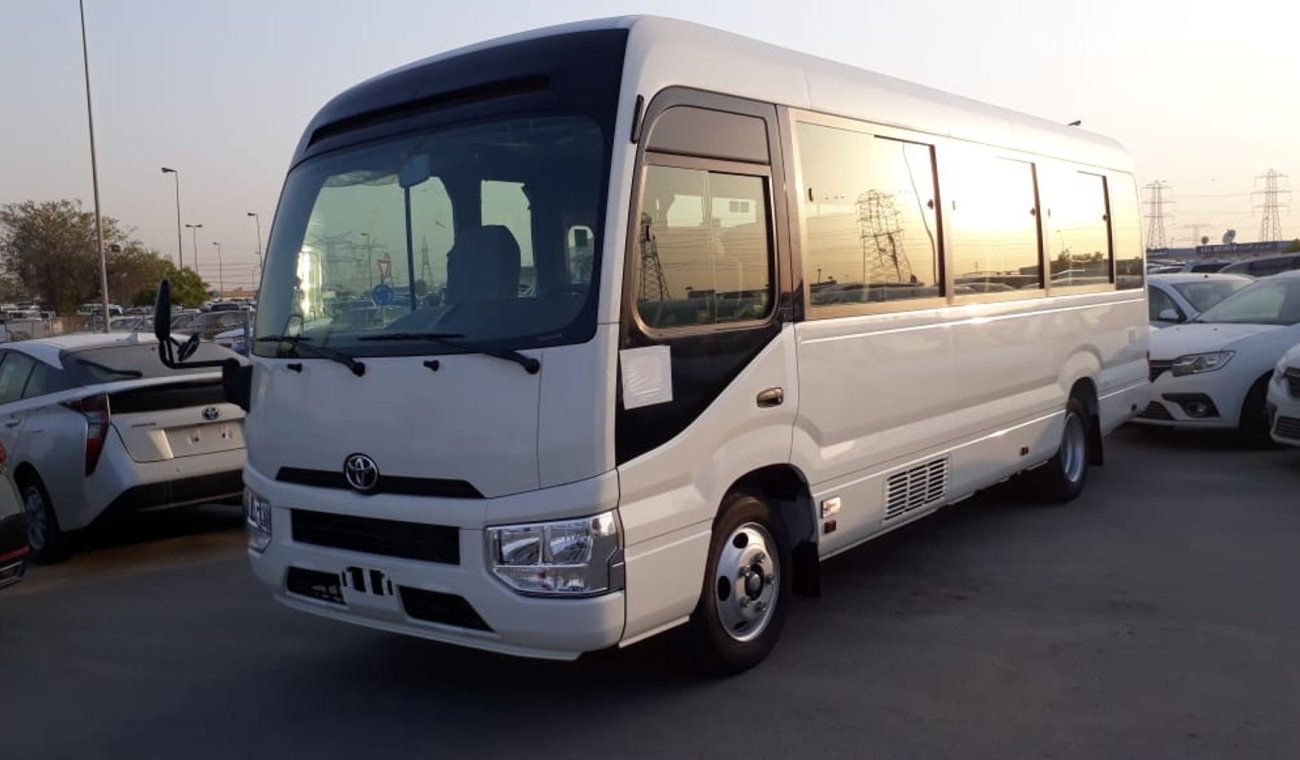 Toyota Coaster TOYOTA COASTER///// 4.2L /// 3 POINT SEAT BILT//DIESEL 22 SEAT ///FULL OPTION ////2020 ////SPECIAL O