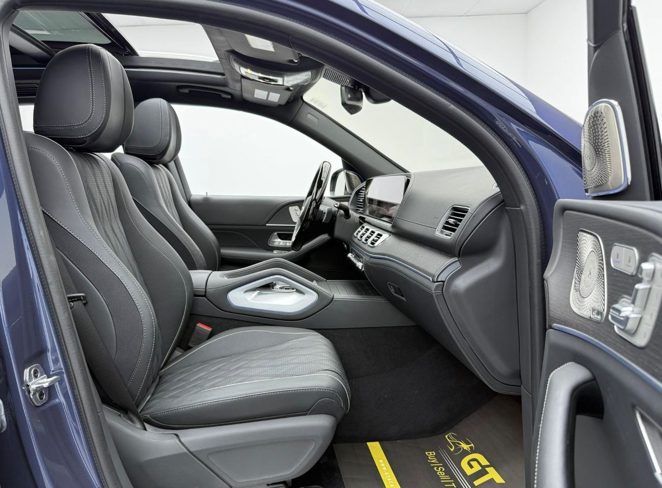 مرسيدس مايباخ gls600 مايباخ 2024 Mercedes Maybach GLS600, Warranty, Very Low Km, Executive Seats, Excellent Condition