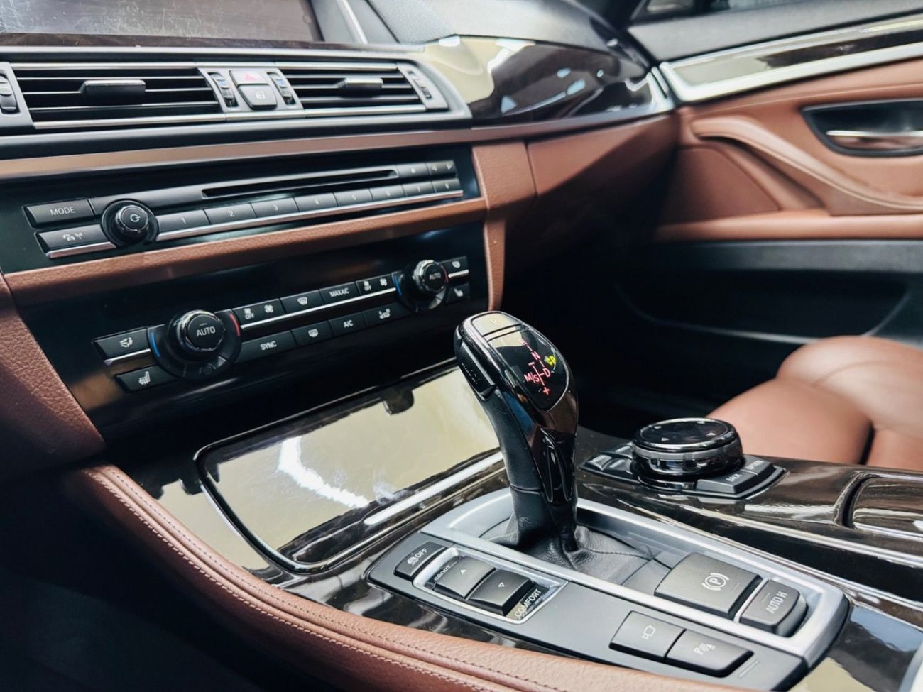 BMW 528i Exclusive M Sport 2.0L