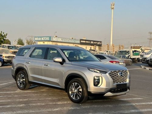 Hyundai Palisade 2022 Hyundai Paliside Gcc specs - 3.5L V6 -AWD 4x4 - Rear Camera & Sensor  - 7 Seater