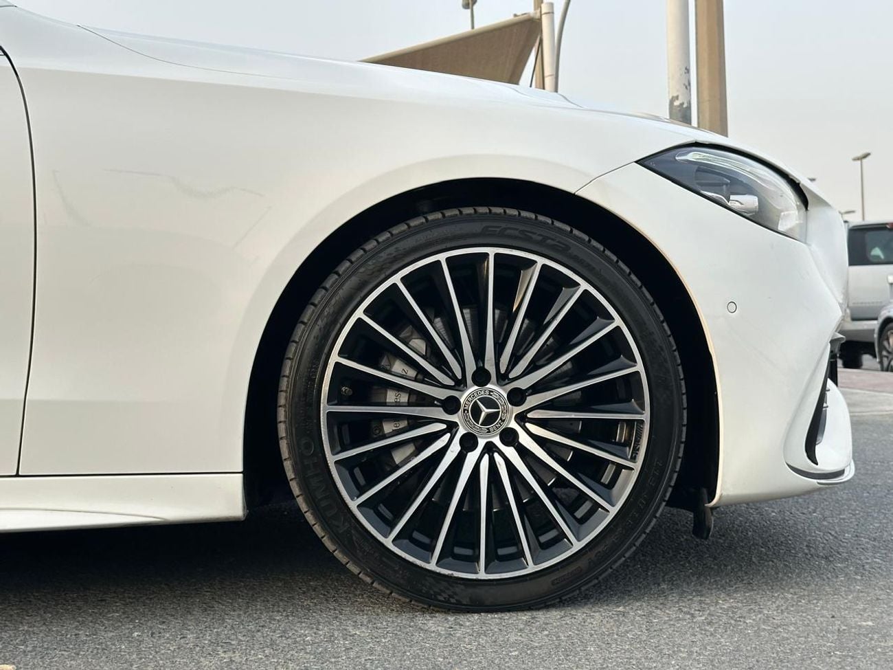 مرسيدس بنز C 200 AMG