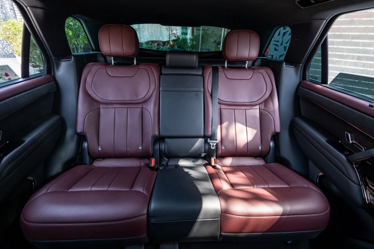 Land Rover Range Rover Sport Dynamic HSE P400 3.0L Range Rover Sport Dynamic HSE P400 2024 GCC | Agency Warranty | Service Contra