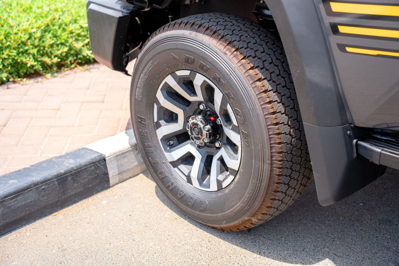 تويوتا لاند كروزر 70 LX 2.8L Diesel 3 Doors 2025