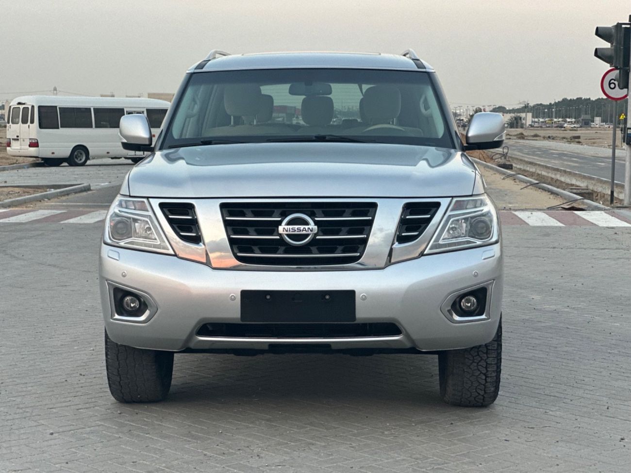 نيسان باترول موديل 2015 خليجي فل مواصفات فتحه ونظام صوت ممتاز V8