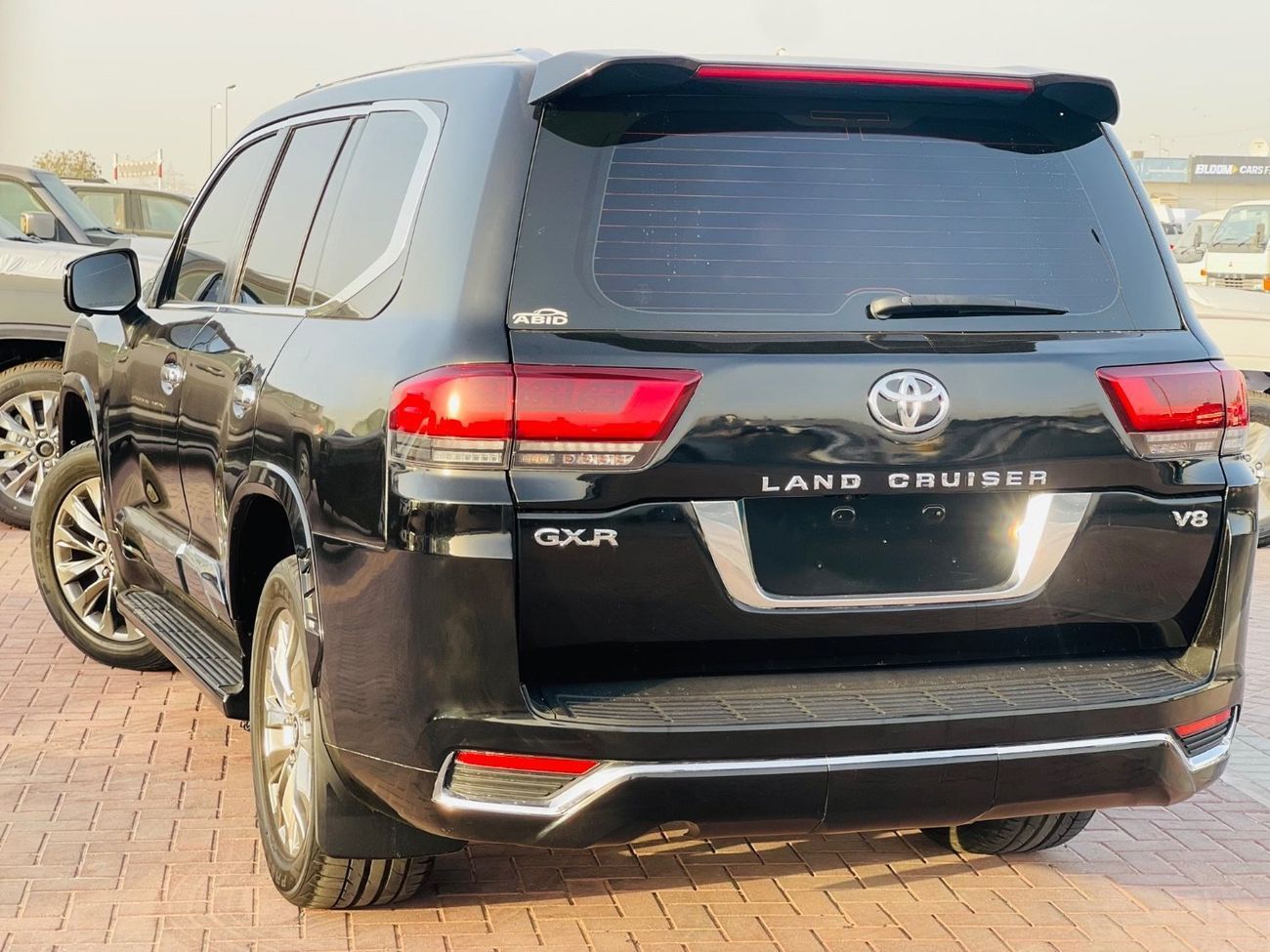 تويوتا لاند كروزر Toyota landcuriser GXR V8 full option upgrade inside and outside 2025 shape