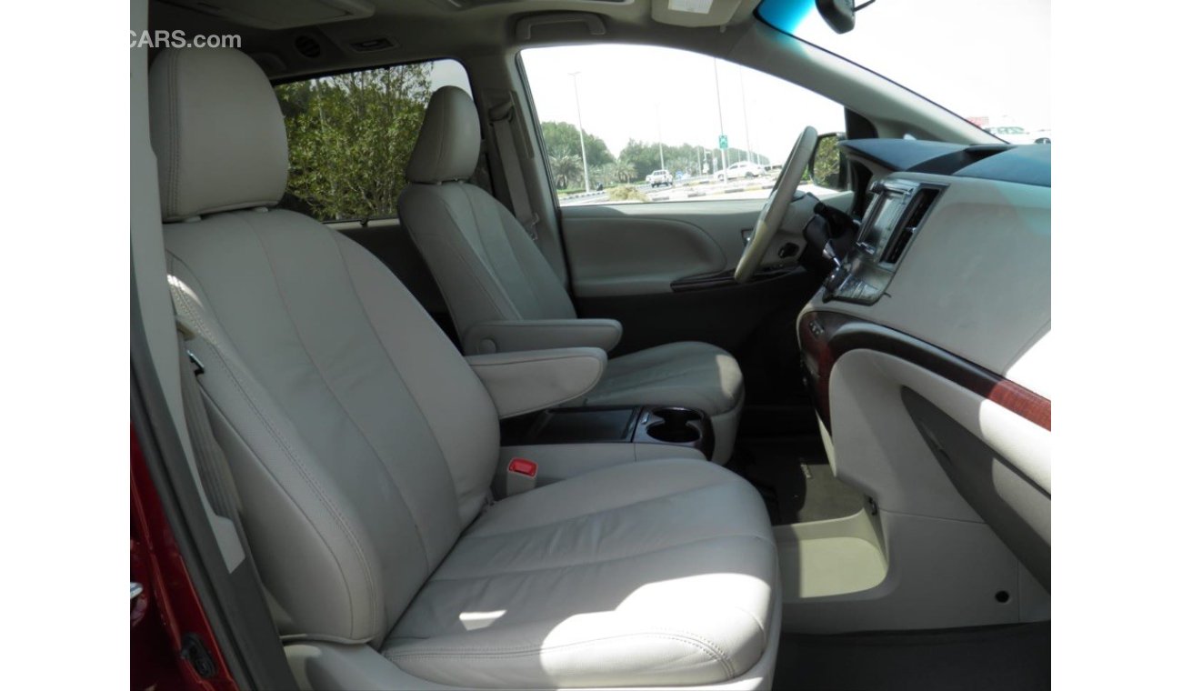 Toyota Sienna 2012 Ref#221