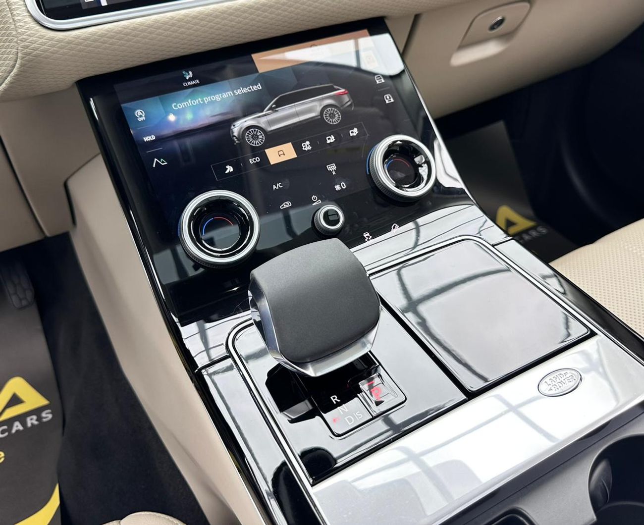 لاند روفر رينج روفر فيلار 2021 Range Rover Velar P250 S, 04/2026 Land Rover Warranty, 11/2026 Land Rover Service Contract, Lan