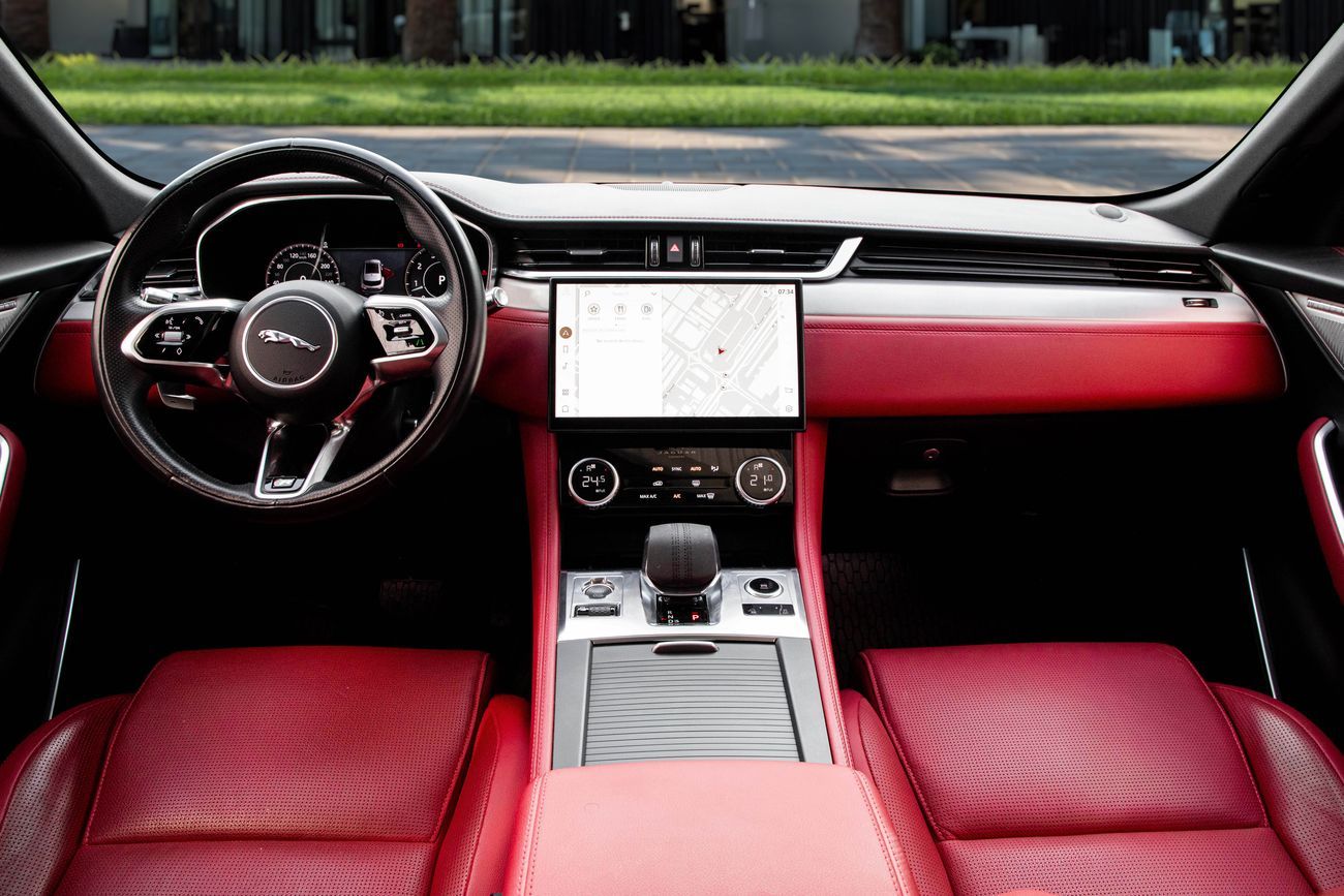 Jaguar F Pace F-Pace R-Dynamic P250 SE | 2,840 P.M | 0% Downpayment | Agency Warranty |