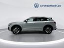 فولكس واجن طوارق | 42,100 AED SAVINGS from New Car | ONLY 3,796 KM | As-New Flagship Luxury | Warranty and Free Servi