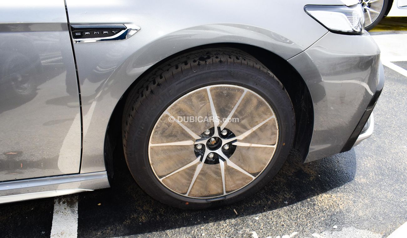 Toyota Camry SE 2.5L